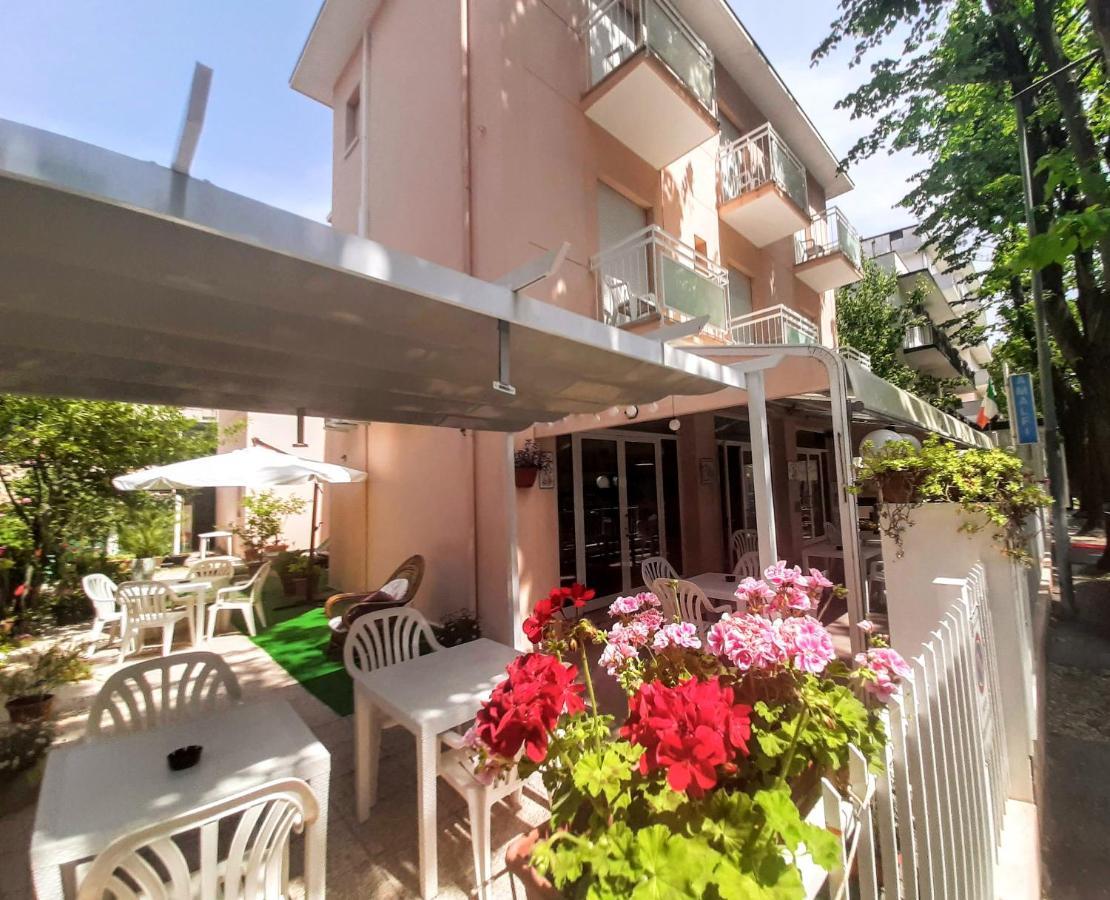 Hotel Amalfi Rimini Kültér fotó