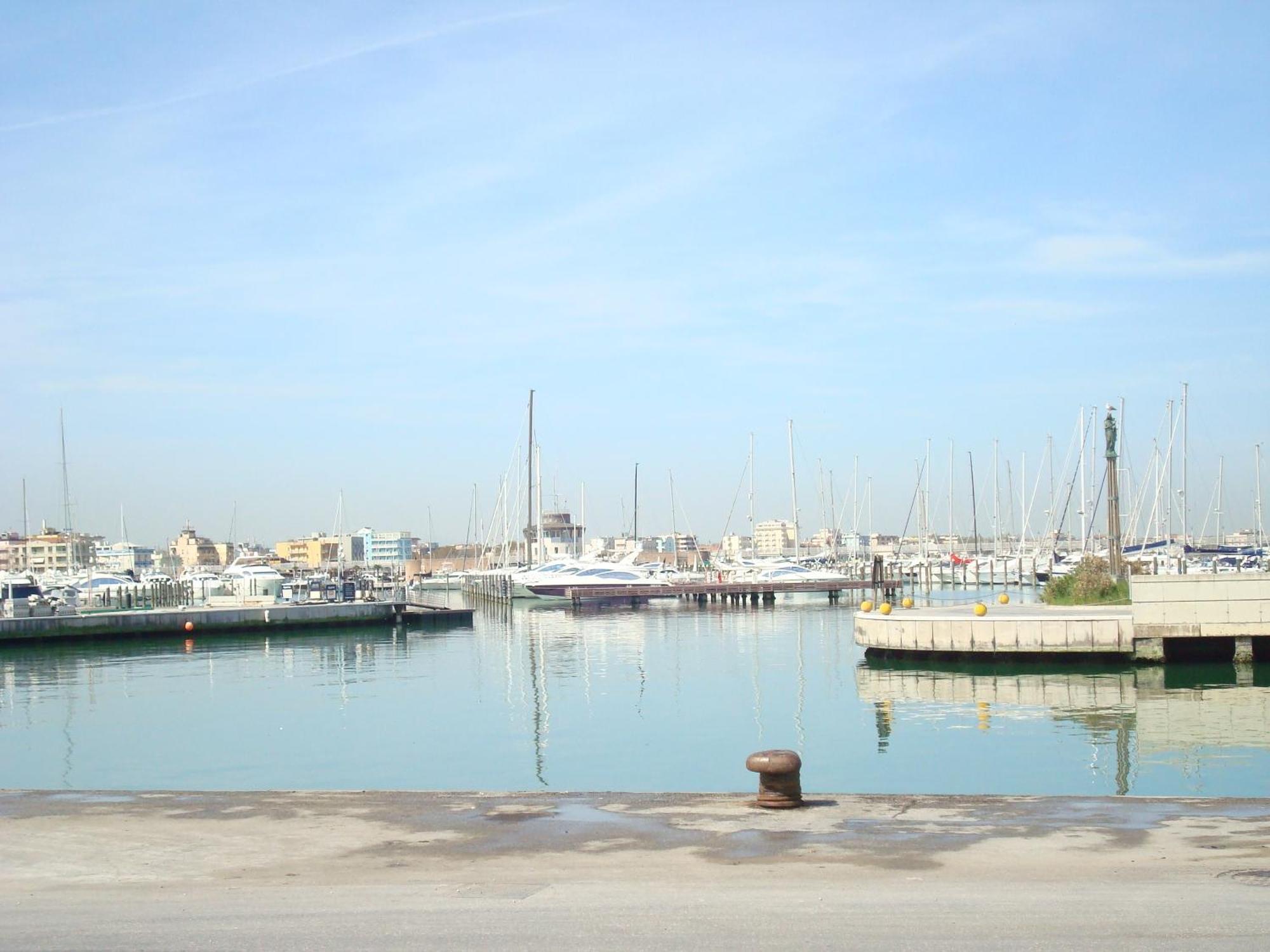 Hotel Amalfi Rimini Kültér fotó